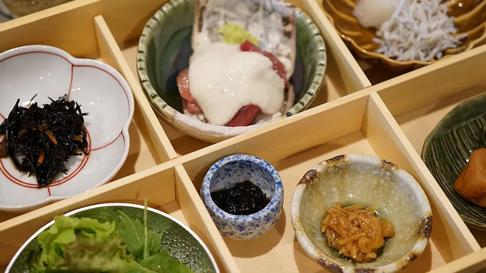 Izu Kogen Onsen Lucy Kiki: Enjoy In-Room Dining with Open-Air Bath