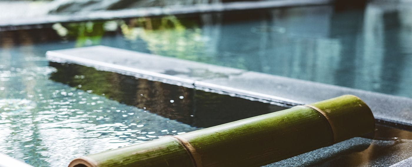 อ่างแช่น้ำอุ่น