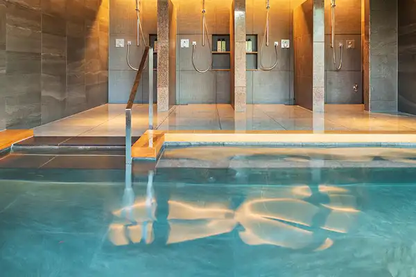 ห้องอาบน้ำสาธารณะ