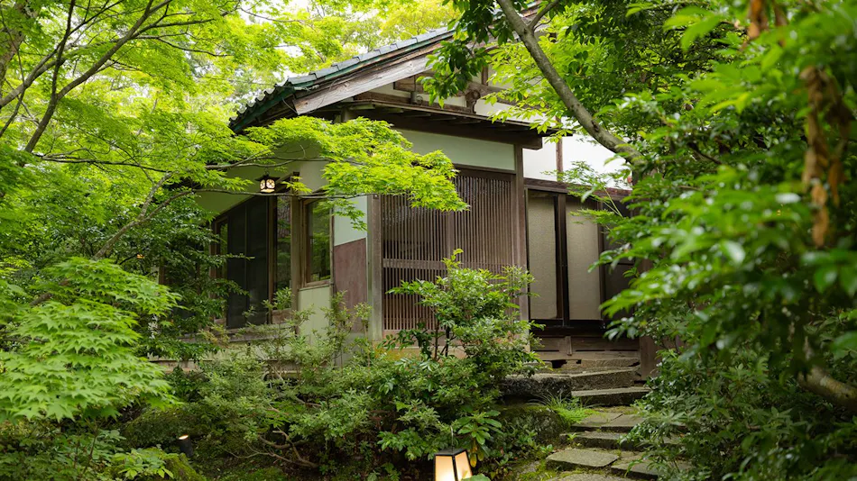 A Tranquil Forest Retreat with Historic Cultural Property Villas
