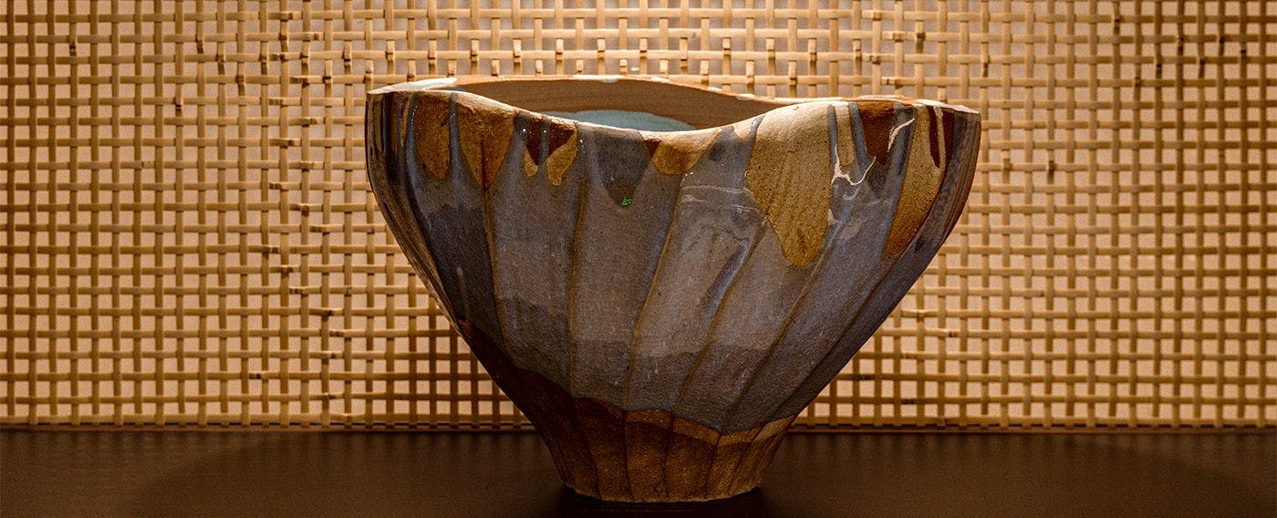 Nouvelle Epoque：朝日焼の美意識「綺麗寂び」を追求した作品、「茶盌」(朝日焼)