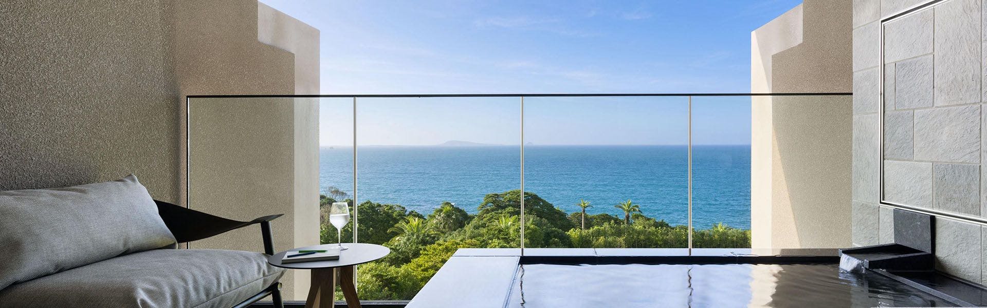 GOTO RETREAT ray by Onkochishin