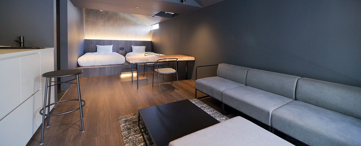 コロナウイルスを死滅させる効果が有ると言われた？ 高級 草津温泉の素２００ml Amazon | 入浴剤 温泉の素 万座（まんざ）の湯 250g（10回分