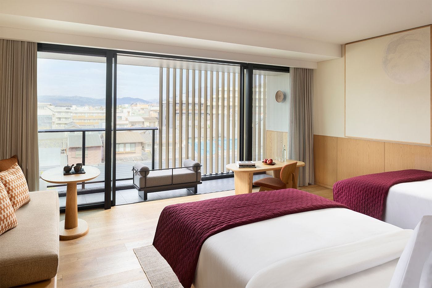 バルコニー付のデラックスルーム