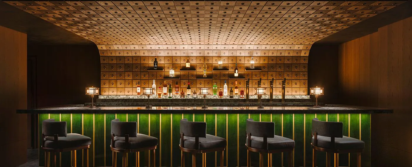 カクテルバー「Nine Tails」は隠れ家の雰囲気