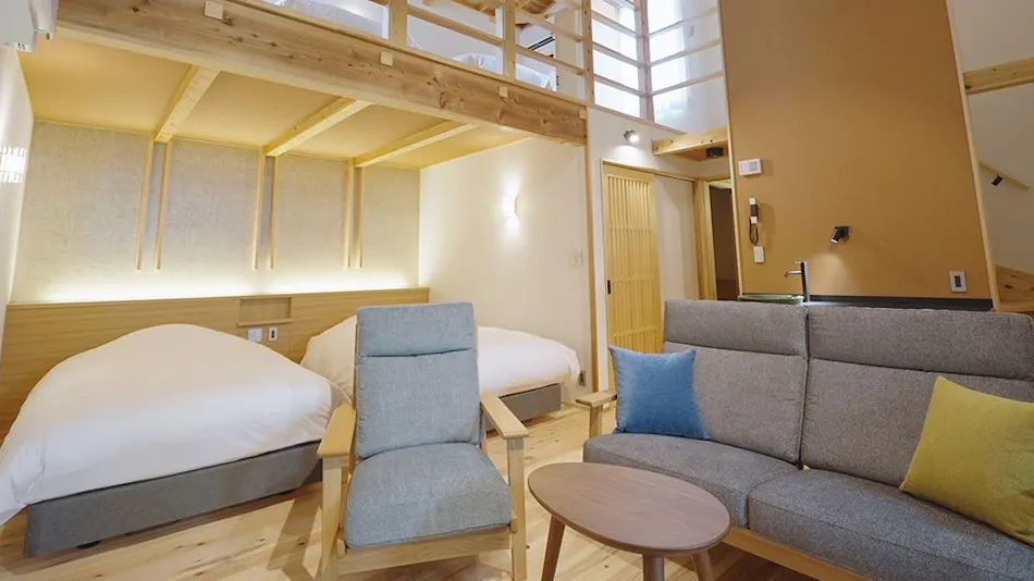 Mastlamp: A Small Hotel with Natural Hot Spring Flow