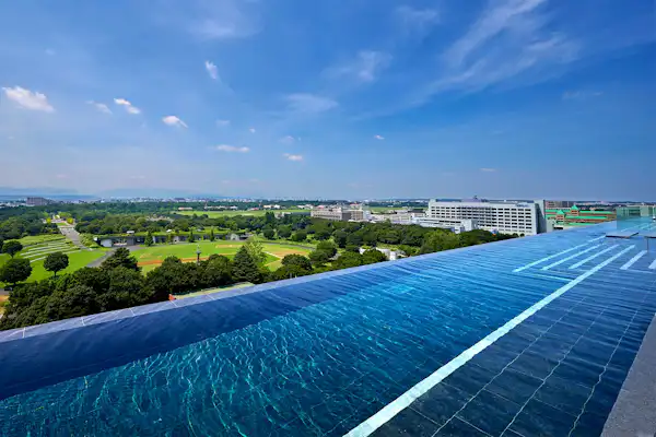 สระว่ายน้ำ