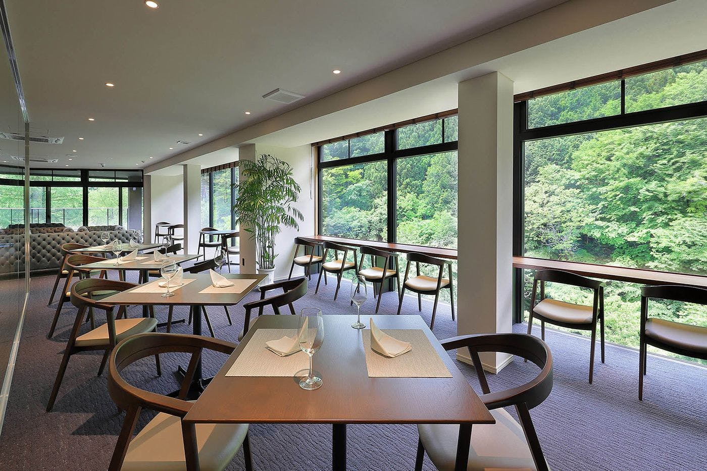 レストラン「J’s CANYON」