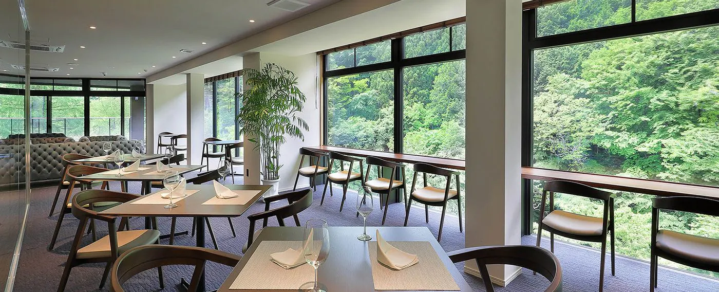 レストラン「J’s CANYON」