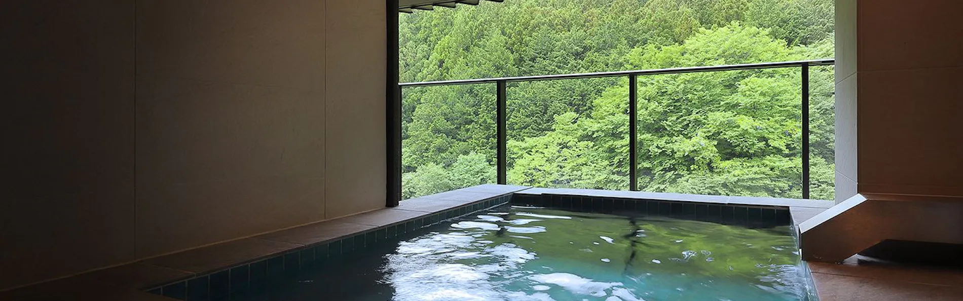 叶KANOUYA四万温泉