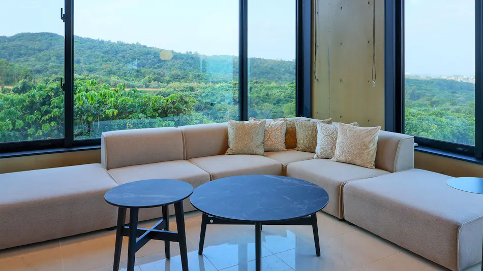 ESQVA THE HEAVENS OKINAWA