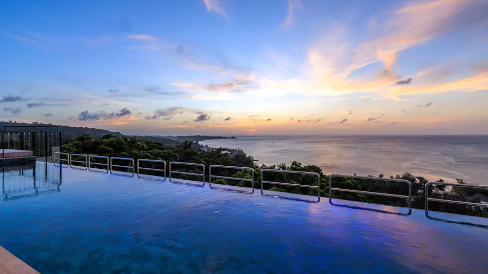 ESQVA THE HEAVENS OKINAWA