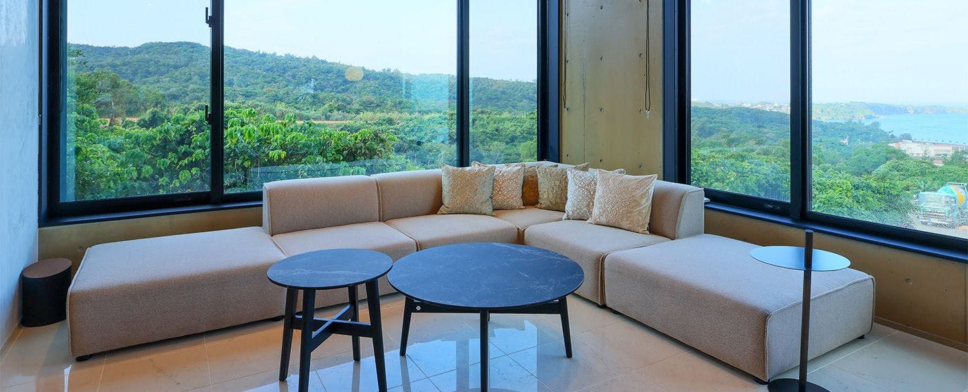 ESQVA THE HEAVENS OKINAWA