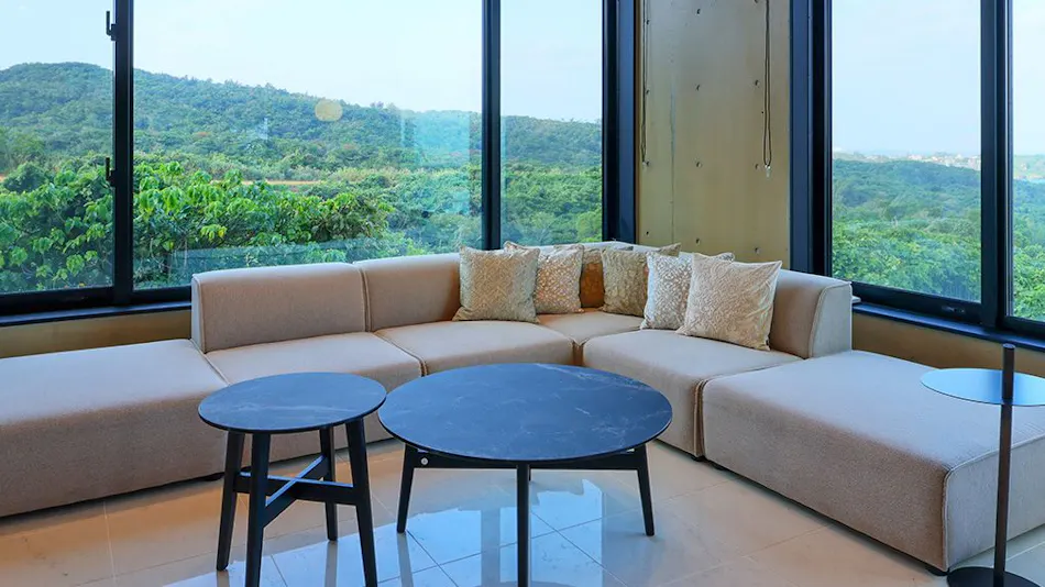 ESQVA THE HEAVENS OKINAWA