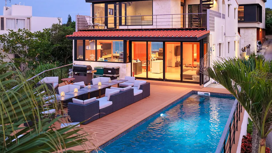 ESQVA THE HEAVENS OKINAWA