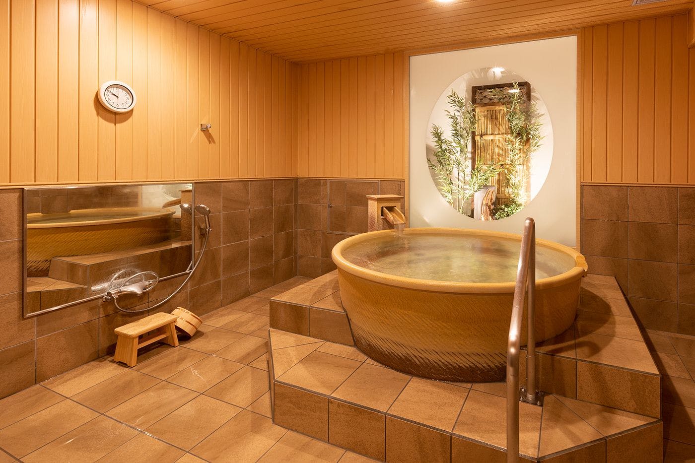 น้ำพุร้อนอ่างอาบน้ำส่วนตัว