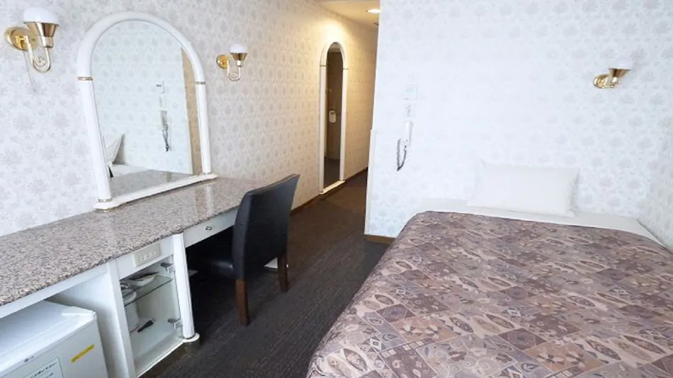 U Community Hotel