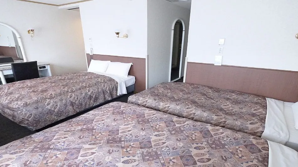 U Community Hotel