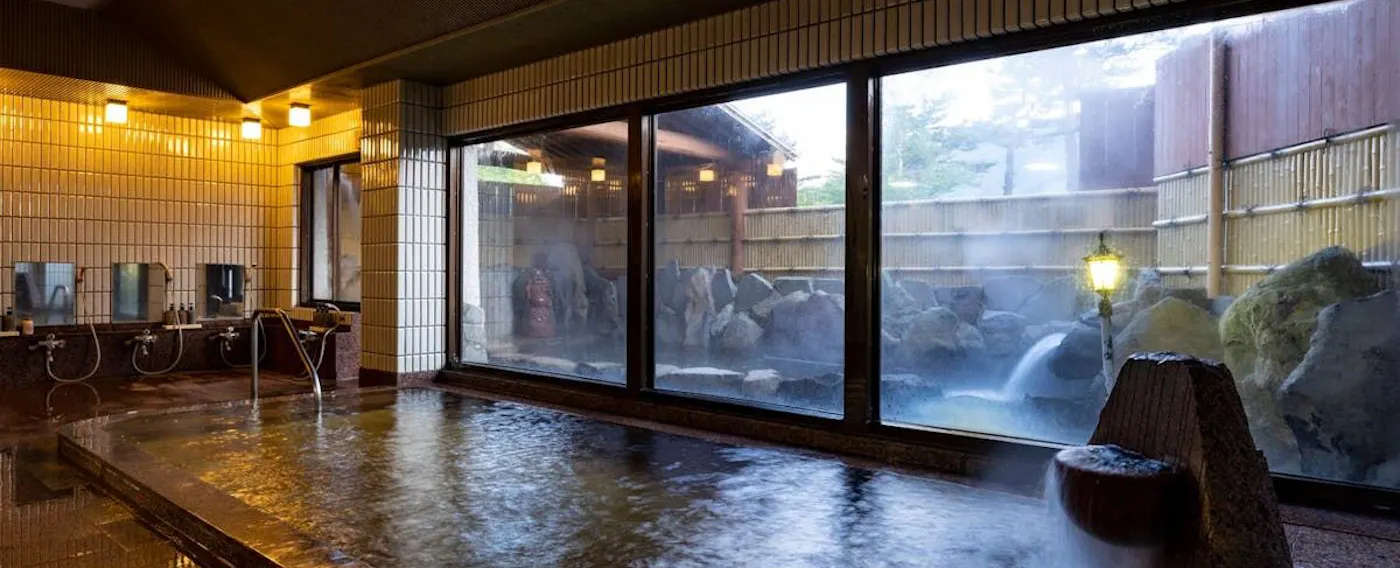 น้ำพุร้อนธรรมชาติ