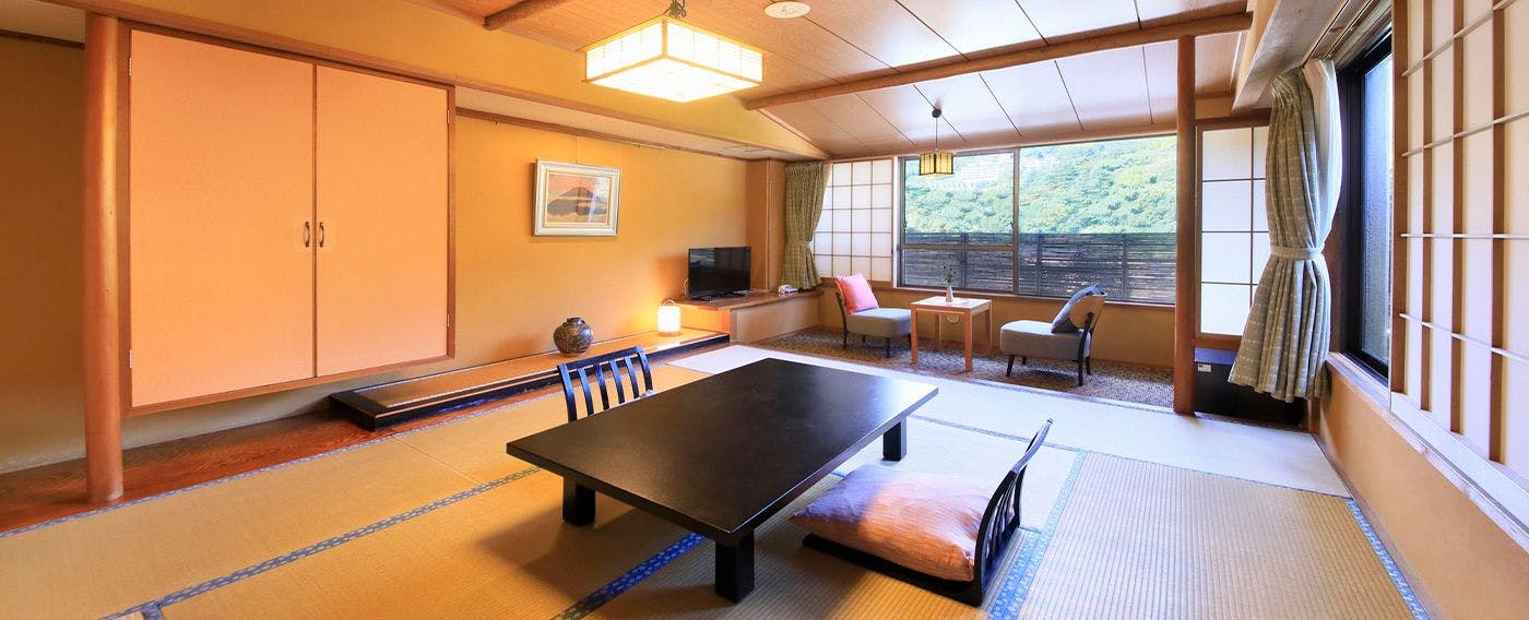 ห้องสไตล์ญี่ปุ่น 10 เสื่อทาทามิ ชิโยดะ - ไดโคคุ