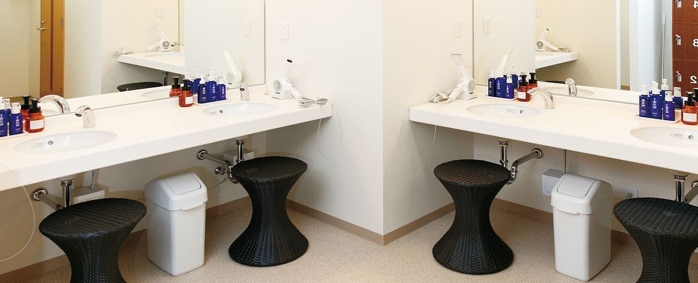 Ruang cuci muka khusus wanita.