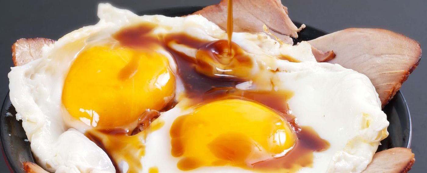 ตัวอย่างอาหาร: ข้าวหน้าหมูย่างไข่