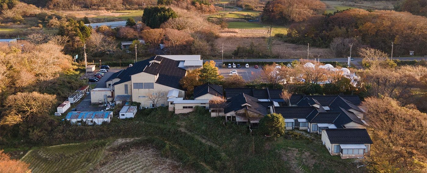 ภาพมุมกว้างของสิ่งอำนวยความสะดวก