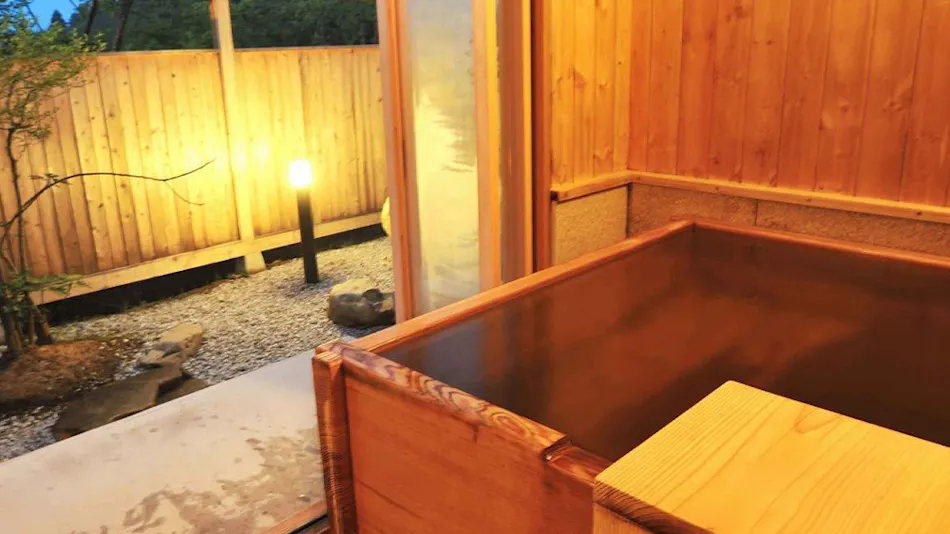 Ichinoseki Onsen Yamasakura Momo no Yu