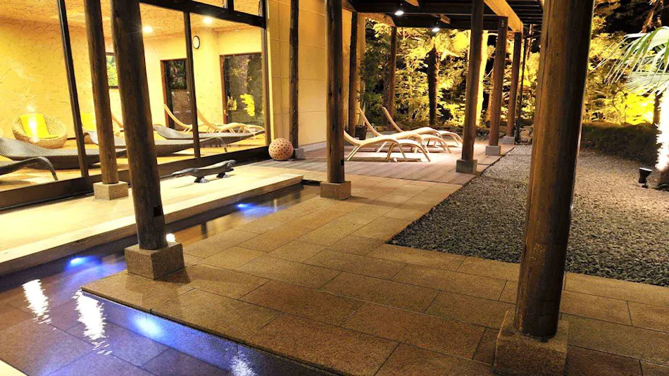 Ichinoseki Onsen Yamasakura Momo no Yu
