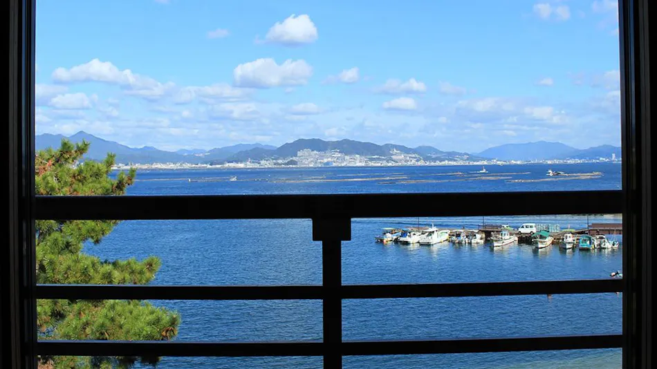 Miyajima Seaside Hotel