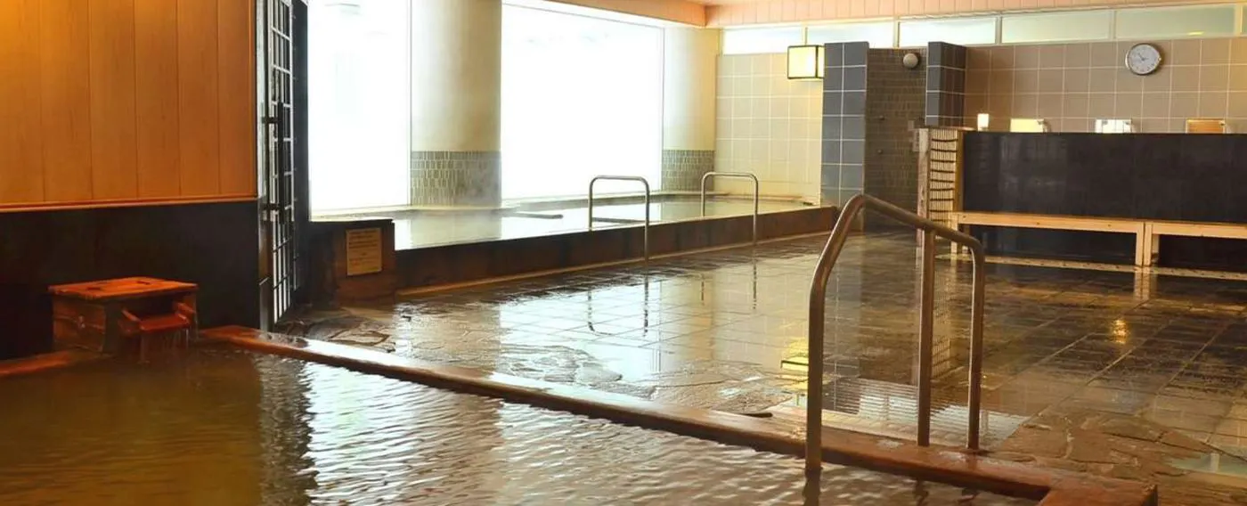 ห้องอาบน้ำรวมขนาดใหญ่