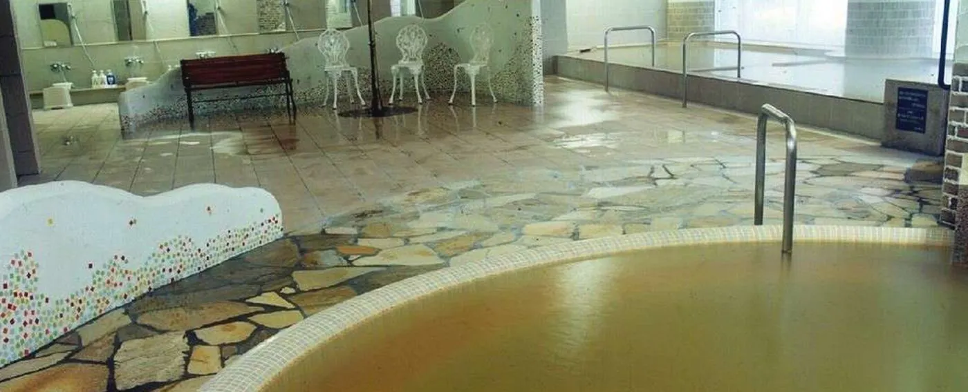 ห้องอาบน้ำรวมขนาดใหญ่