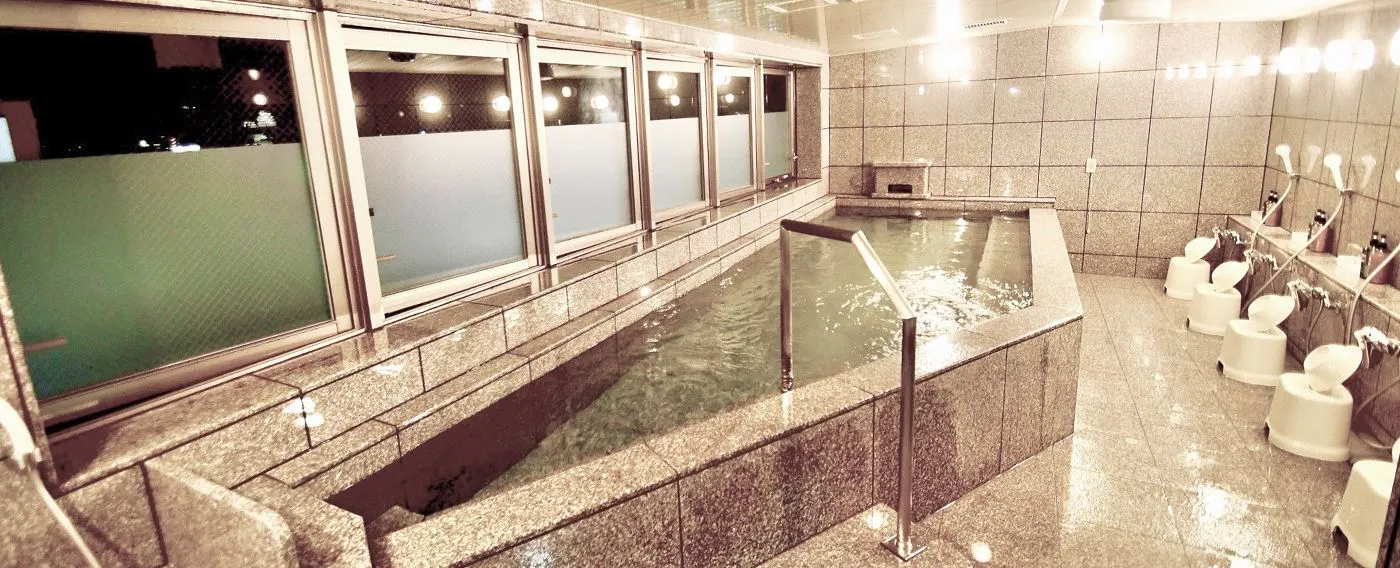 顶楼 观景大浴场