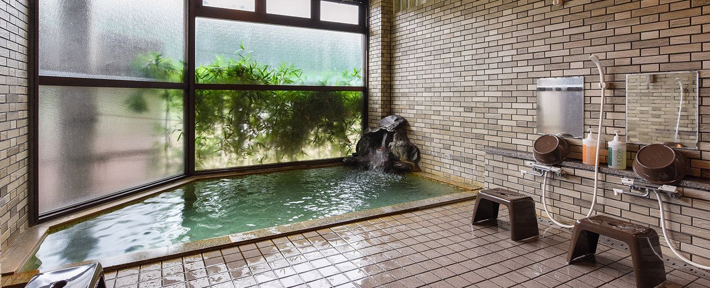 ห้องอาบน้ำรวมชาย