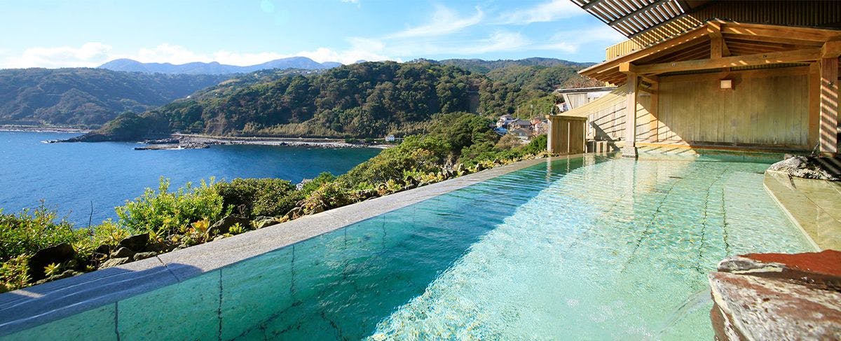 Pemandian air panas terbuka