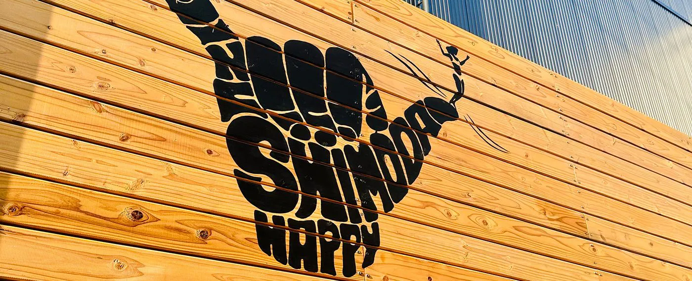 ภายนอกและภาพจิตรกรรมฝาผนัง