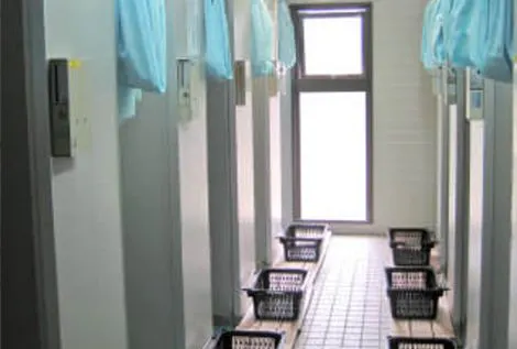 ห้องอาบน้ำพร้อมฝักบัว