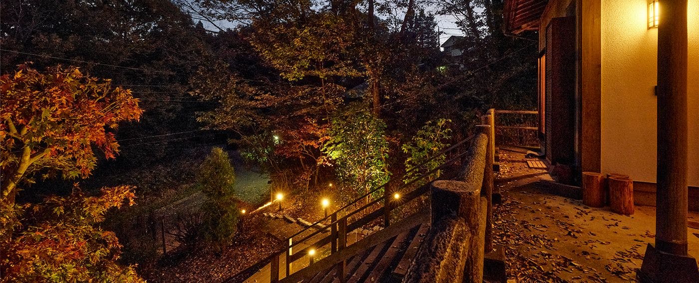 พื้นที่สวนหน้าตึก