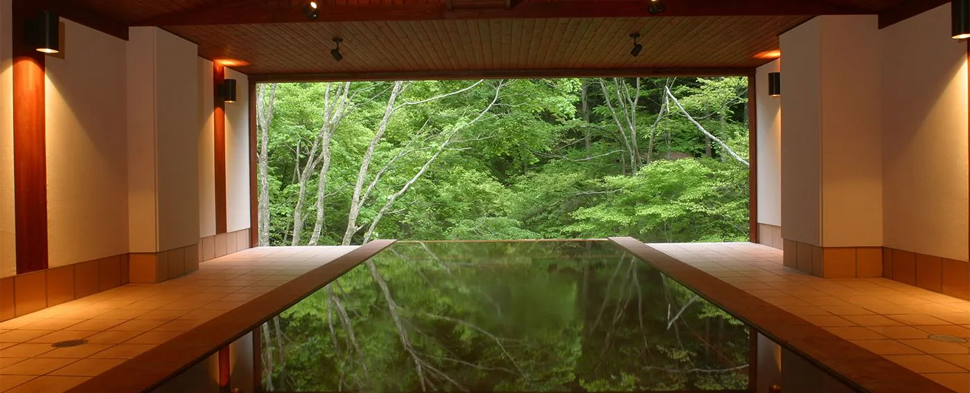 扉温泉 明神館の四季