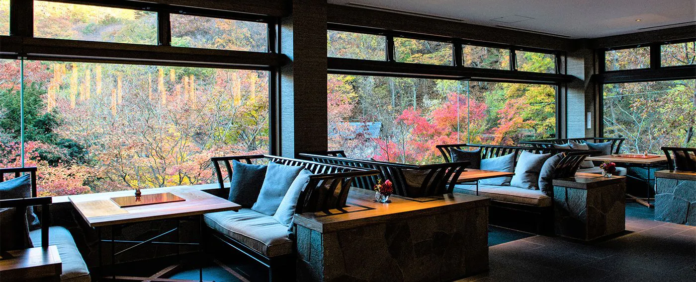 扉温泉 明神館の四季