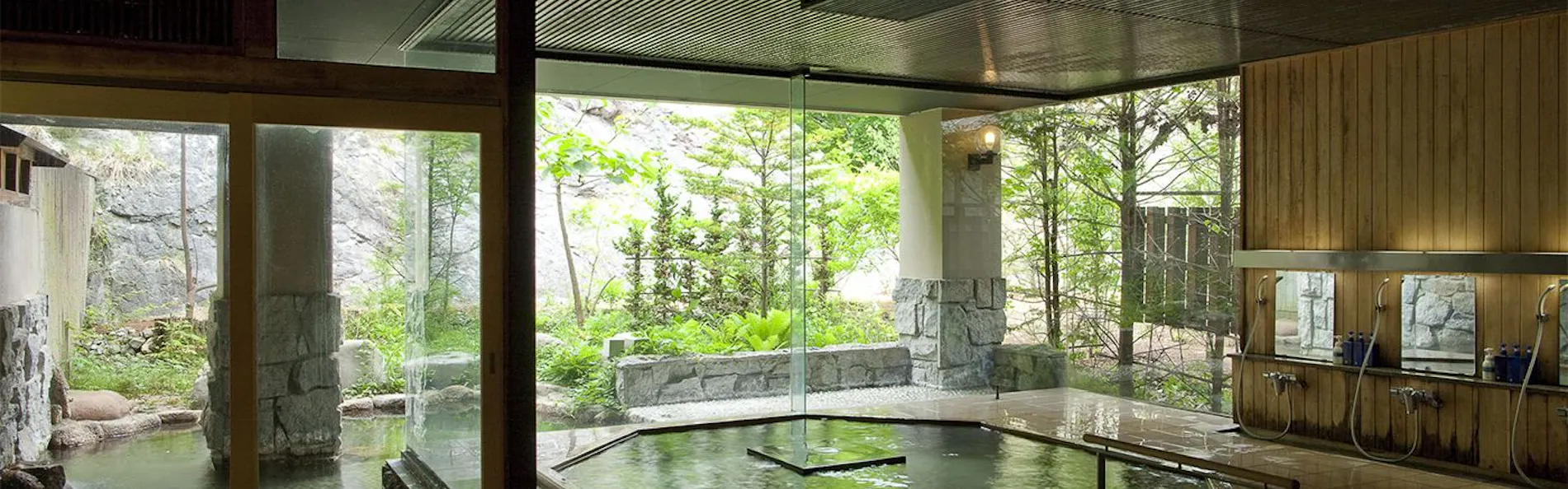 扉温泉 明神館