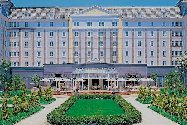 ホテル日航ハウステンボスの最安値が見つかる 10日間 空室カレンダー 一休 Com