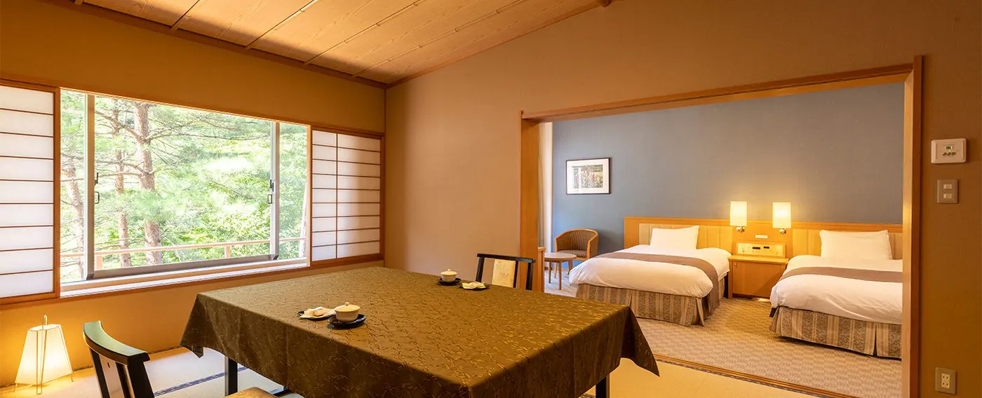 일본식+서양식 객실(다다미 12조+트윈 침대)