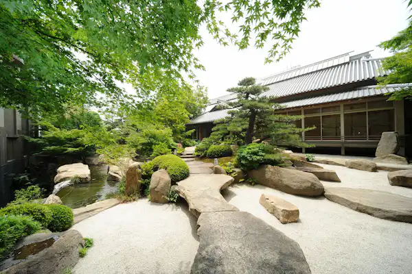 ลานกลาง