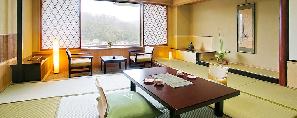 è±æé¤¨ åå®¤ã¿ã¤ã