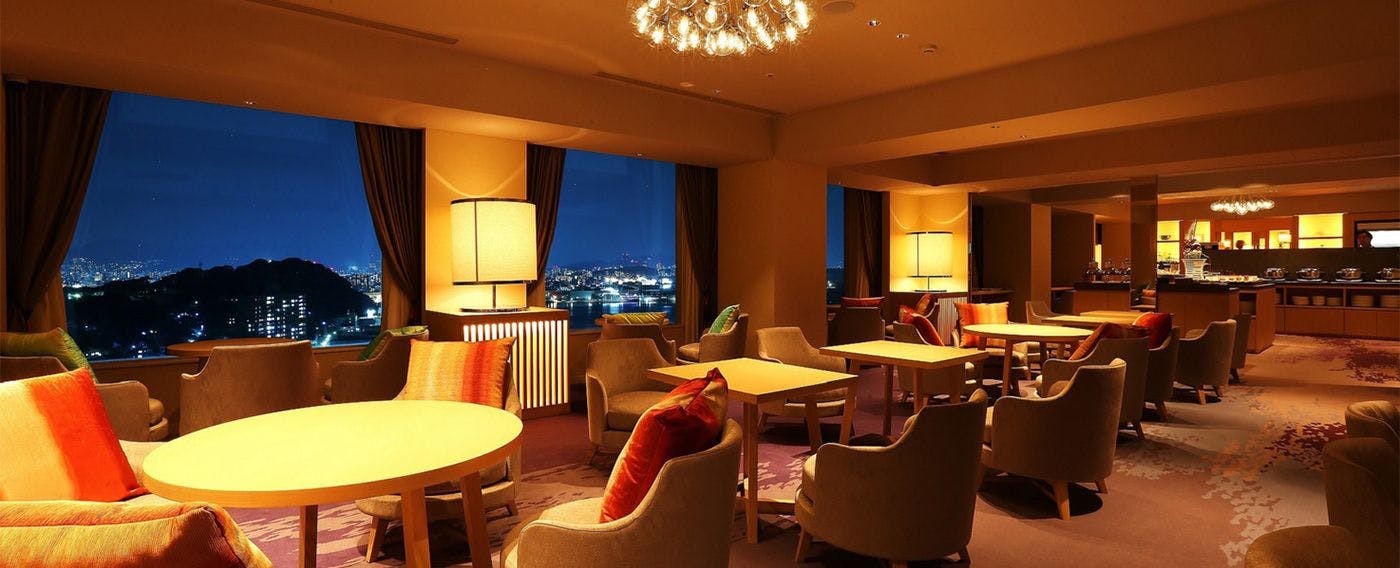 Club Floor & Club Lounge