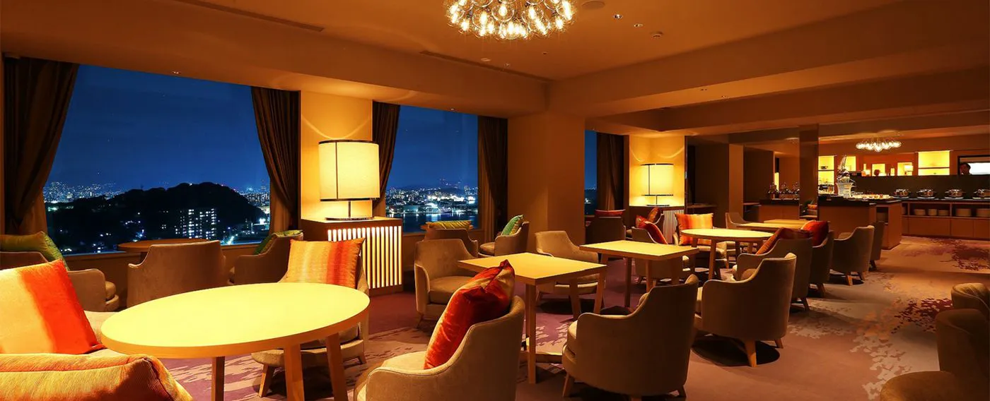 Club Floor & Club Lounge