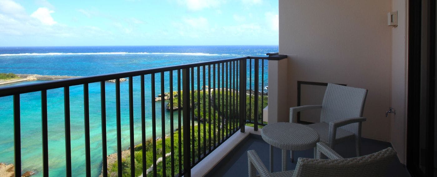 Hotel Breeze Bay Marina