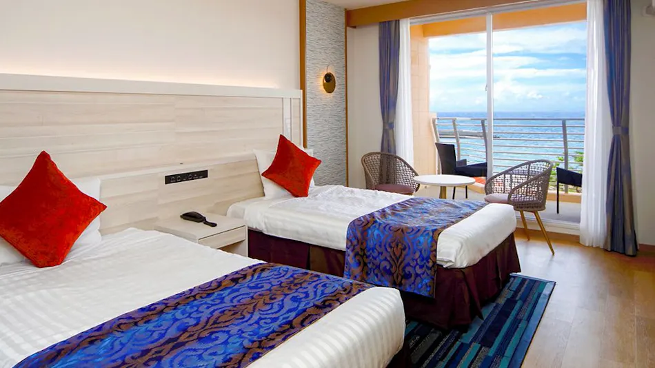 Hotel Breeze Bay Marina