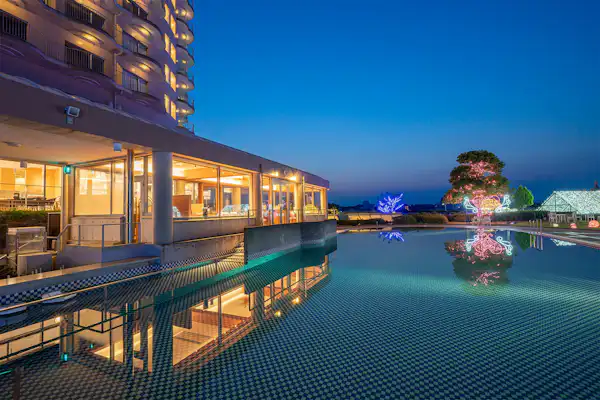 สระว่ายน้ำ